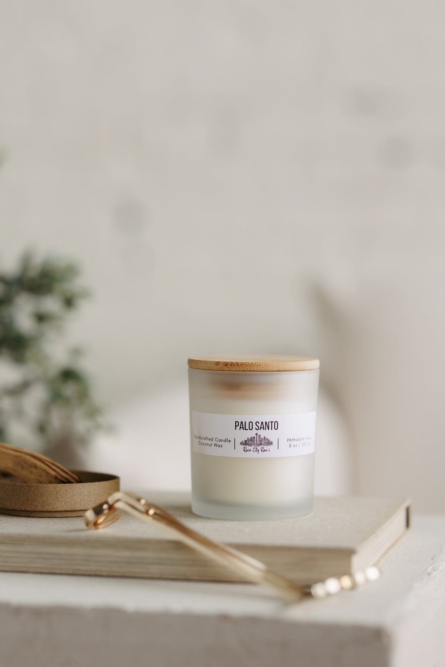 Palo Santo 8 oz Frosted Candle
