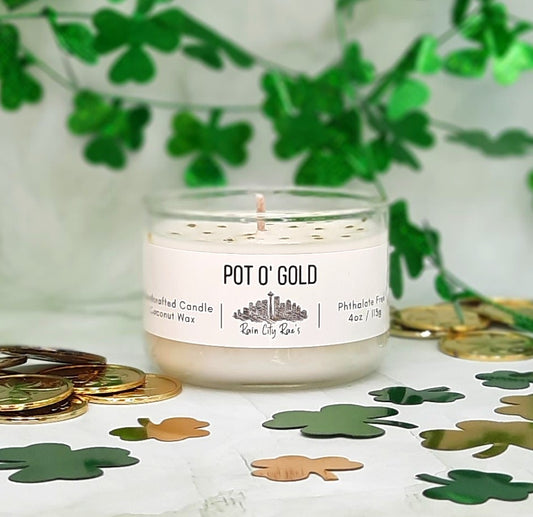 St Patricks Day Pot of Gold 4 oz Petite Candle